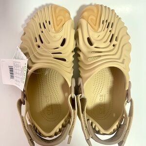 Crocs Salehe Bembury Pollex Clog Tan Stone Soup Big Kids Size J2 New